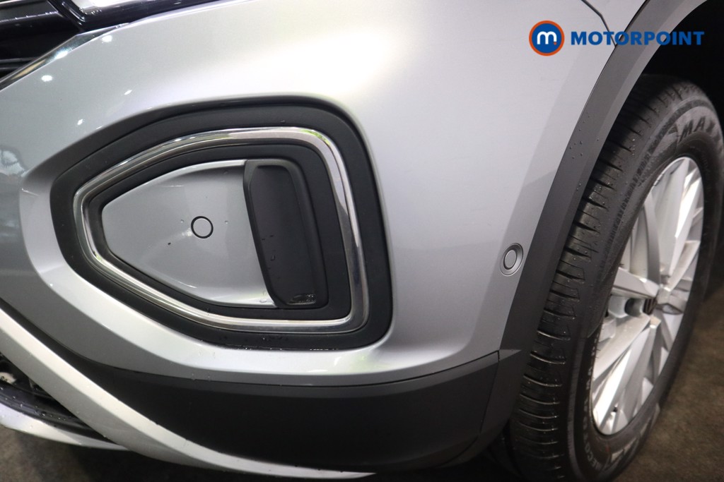 Volkswagen T-Roc Life Manual Petrol SUV - Stock Number (1582616) - 29th supplementary image