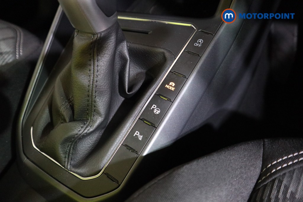 Volkswagen Taigo R-Line Automatic Petrol SUV - Stock Number (1582623) - 9th supplementary image