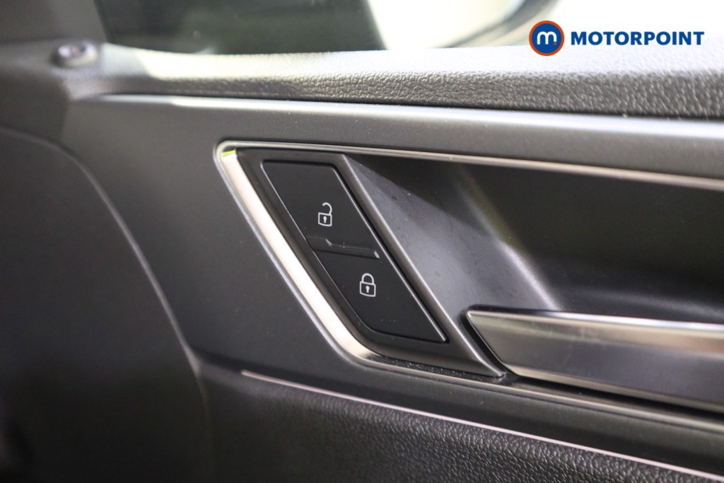 Volkswagen Taigo R-Line Automatic Petrol SUV - Stock Number (1582623) - 12th supplementary image