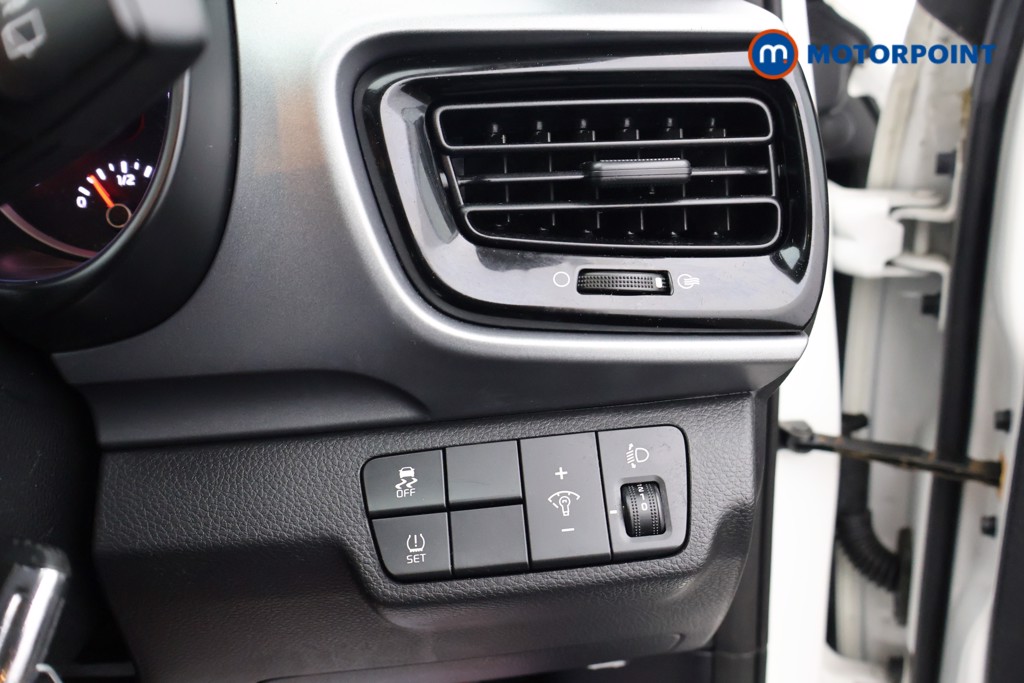 KIA Stonic Maxx Manual Petrol SUV - Stock Number (1582717) - 7th supplementary image