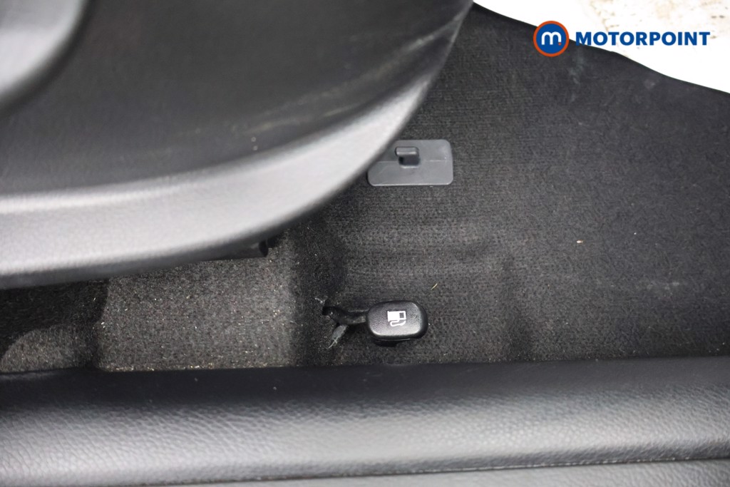 KIA Stonic Maxx Manual Petrol SUV - Stock Number (1582717) - 18th supplementary image