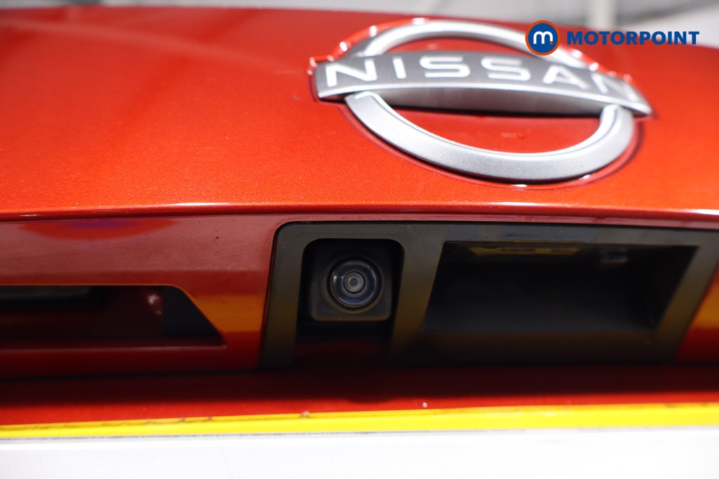 Nissan Juke N-Connecta Manual Petrol SUV - Stock Number (1584273) - 33rd supplementary image