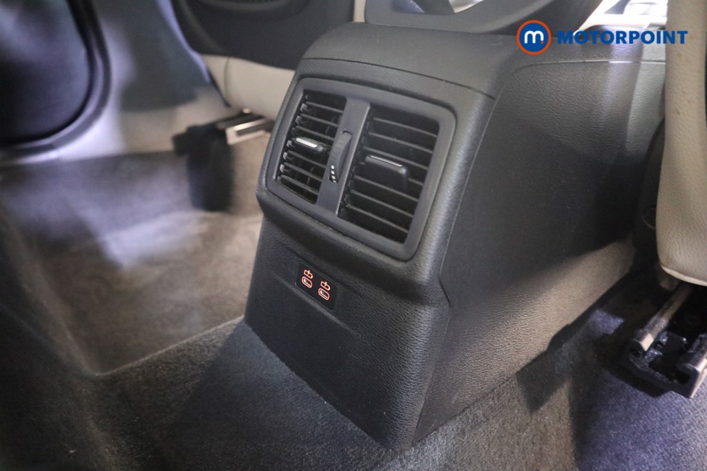 BMW X1 Xline Manual Petrol SUV - Stock Number (1584409) - 19th supplementary image