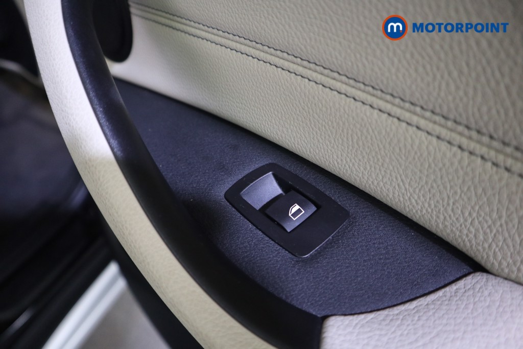 BMW X1 Xline Manual Petrol SUV - Stock Number (1584409) - 20th supplementary image