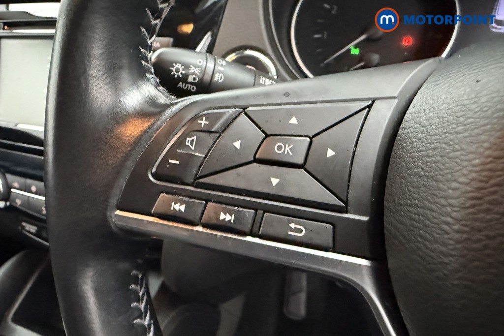 Nissan Qashqai N-Connecta Manual Petrol SUV - Stock Number (1584638) - 3rd supplementary image
