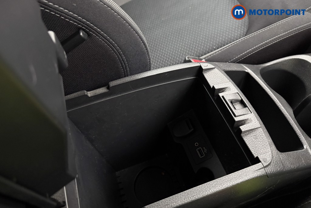 Nissan Qashqai N-Connecta Manual Petrol SUV - Stock Number (1584638) - 12th supplementary image