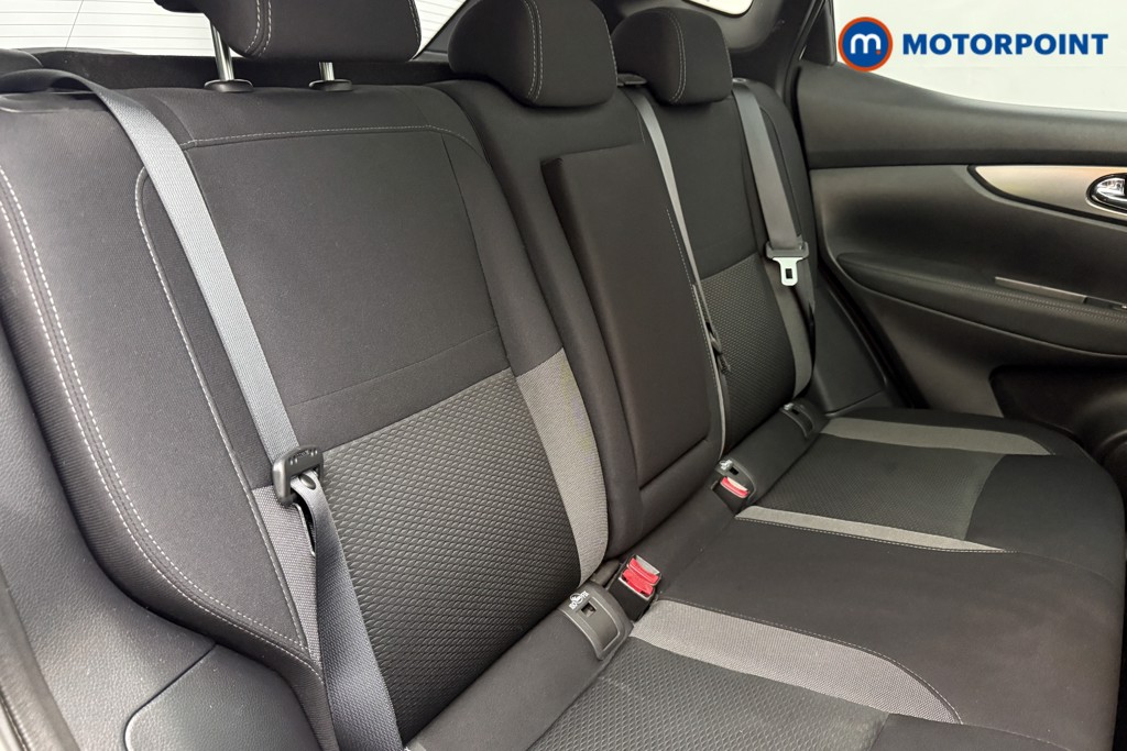 Nissan Qashqai N-Connecta Manual Petrol SUV - Stock Number (1584638) - 19th supplementary image