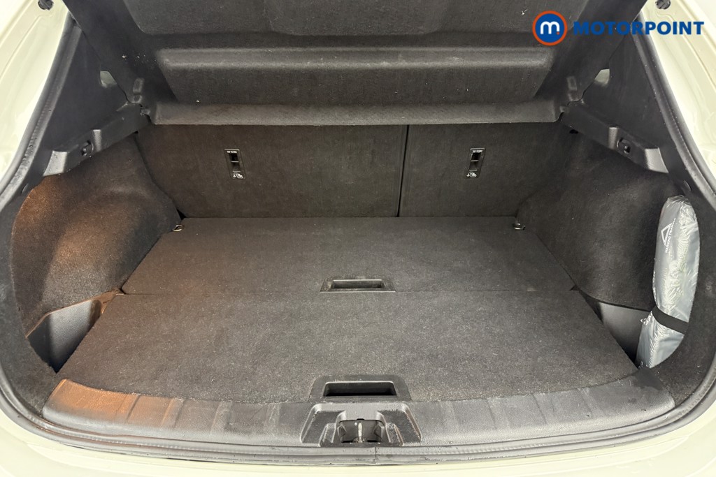 Nissan Qashqai N-Connecta Manual Petrol SUV - Stock Number (1584638) - 23rd supplementary image