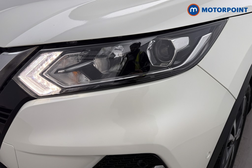 Nissan Qashqai N-Connecta Manual Petrol SUV - Stock Number (1584638) - 25th supplementary image