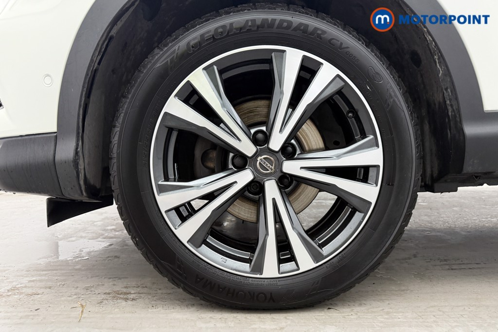 Nissan Qashqai N-Connecta Manual Petrol SUV - Stock Number (1584638) - 27th supplementary image