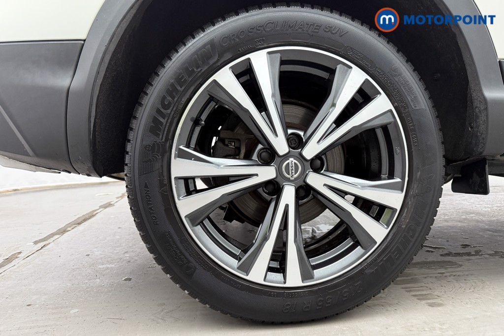 Nissan Qashqai N-Connecta Manual Petrol SUV - Stock Number (1584638) - 29th supplementary image