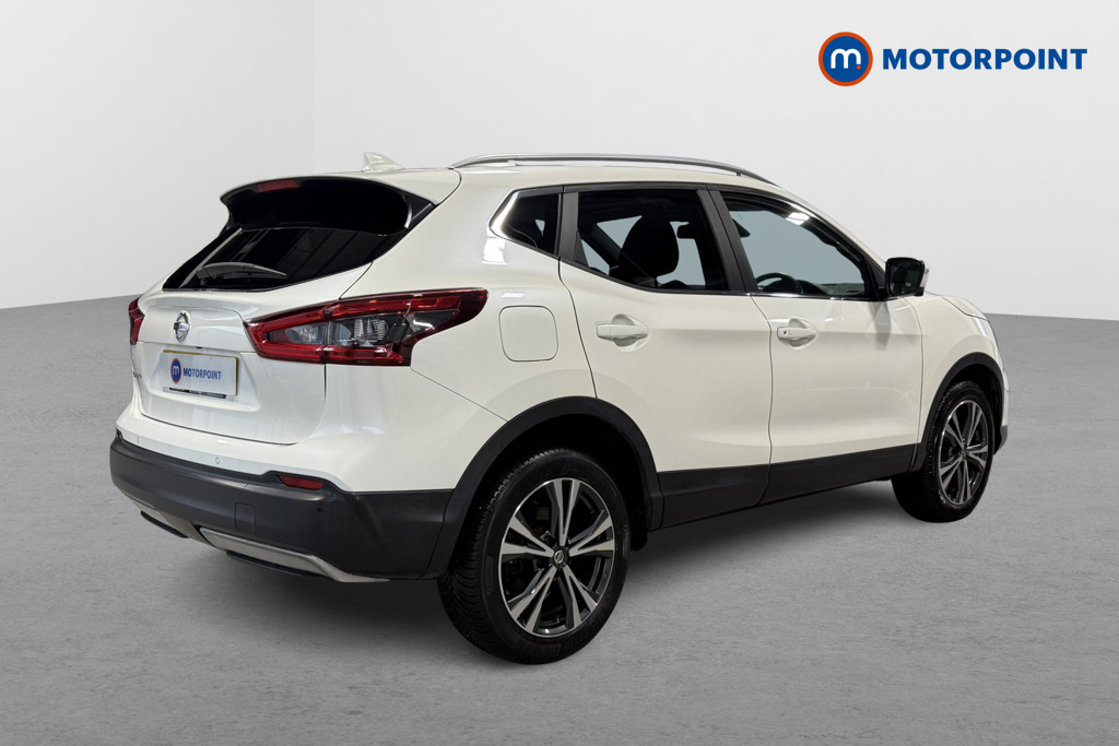 Nissan Qashqai N-Connecta Manual Petrol SUV - Stock Number (1584638) - Drivers side rear corner