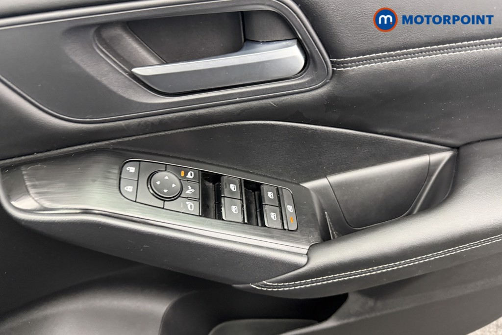 Nissan Qashqai Acenta Premium Manual Petrol SUV - Stock Number (1584954) - 12th supplementary image