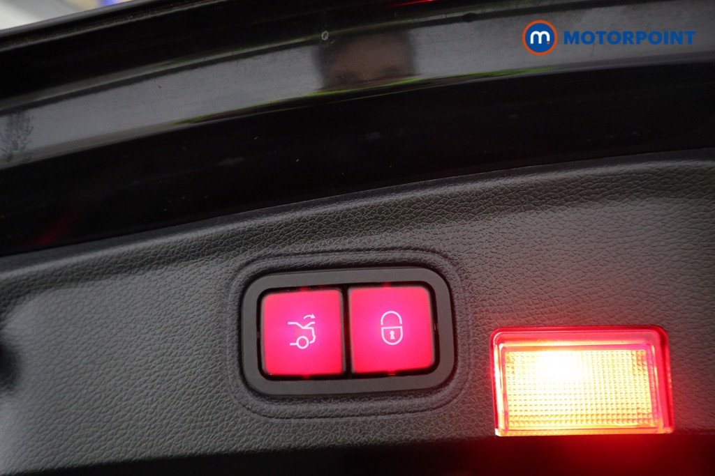 Mercedes-Benz C Class Amg Line Automatic Petrol Coupe - Stock Number (1585372) - 19th supplementary image