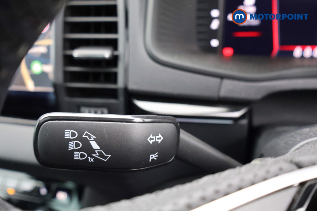 Skoda Karoq Sportline Edition Manual Petrol SUV - Stock Number (1585886) - 5th supplementary image