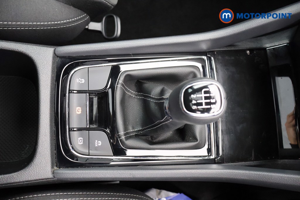 Skoda Karoq Sportline Edition Manual Petrol SUV - Stock Number (1585886) - 15th supplementary image