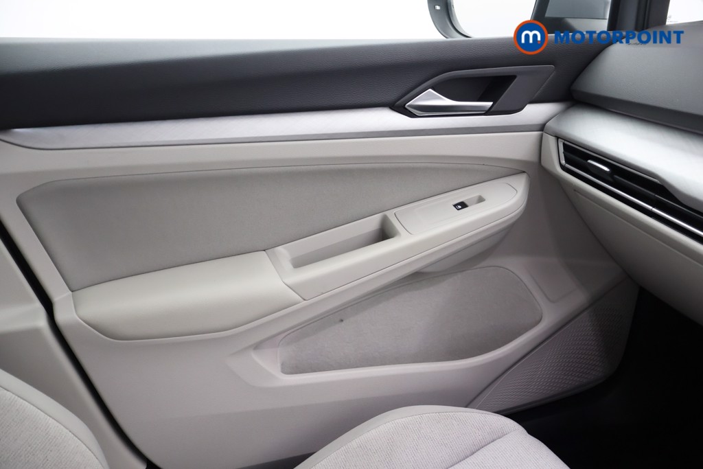Volkswagen Golf Life Manual Diesel Hatchback - Stock Number (1586329) - 13th supplementary image