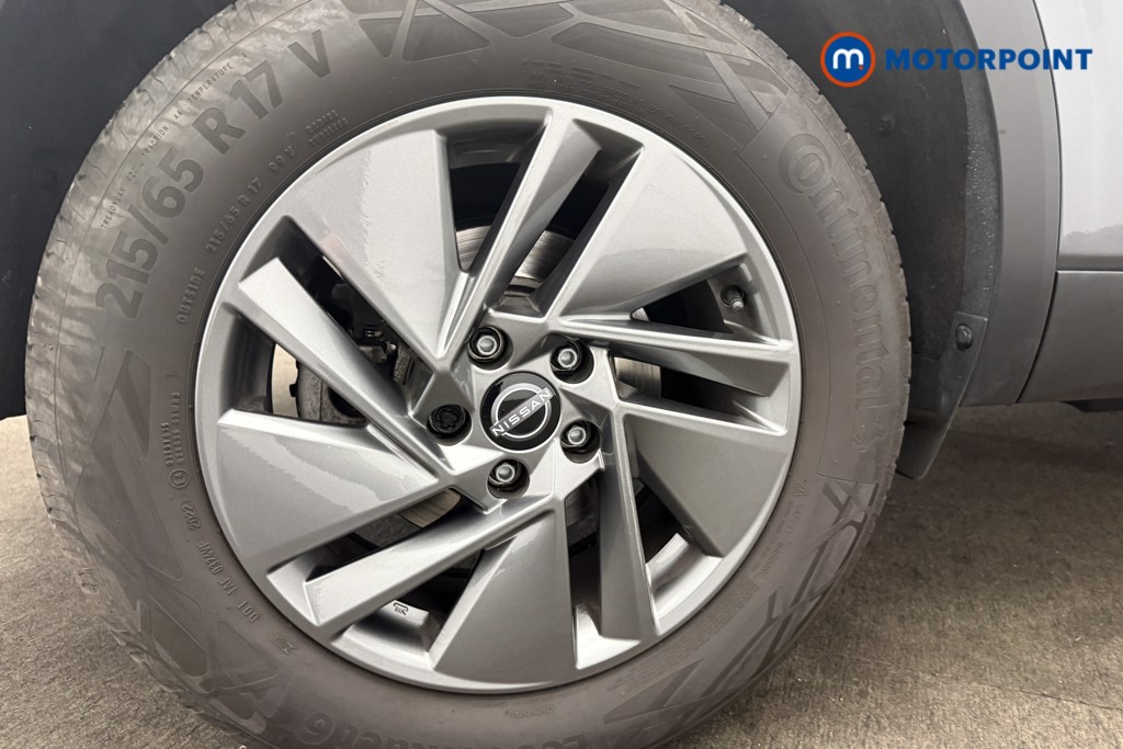 Nissan Qashqai Acenta Premium Manual Petrol SUV - Stock Number (1586493) - 9th supplementary image