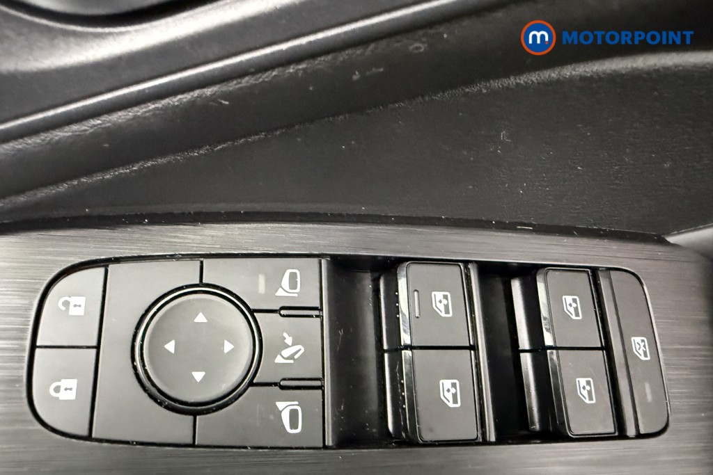 Nissan Qashqai Acenta Premium Manual Petrol SUV - Stock Number (1586493) - 18th supplementary image