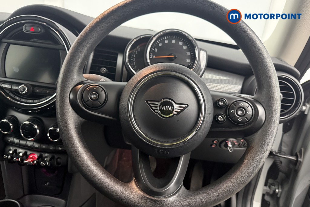 Mini Hatchback Cooper Classic Manual Petrol Hatchback - Stock Number (1586746) - 4th supplementary image