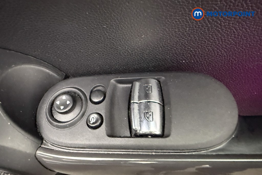 Mini Hatchback Cooper Classic Manual Petrol Hatchback - Stock Number (1586746) - 18th supplementary image