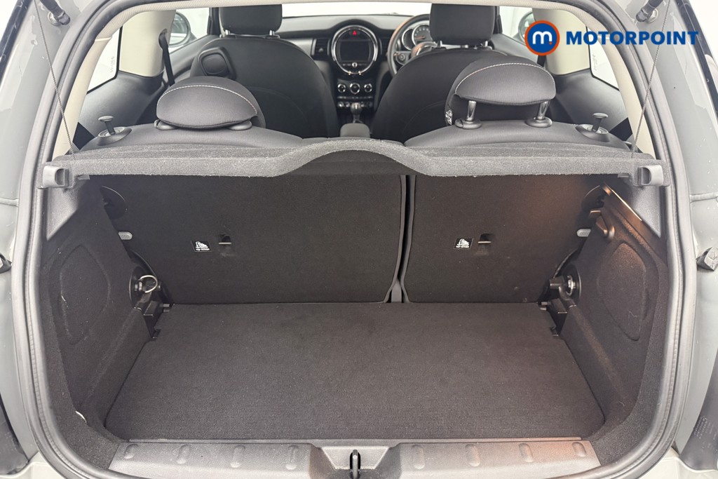Mini Hatchback Cooper Classic Manual Petrol Hatchback - Stock Number (1586746) - 20th supplementary image