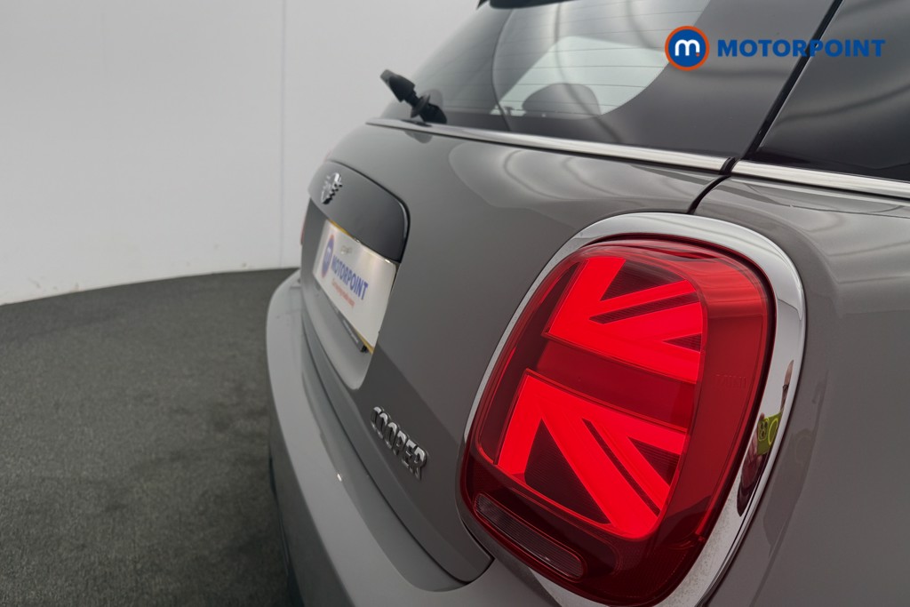 Mini Hatchback Cooper Classic Manual Petrol Hatchback - Stock Number (1586746) - 24th supplementary image