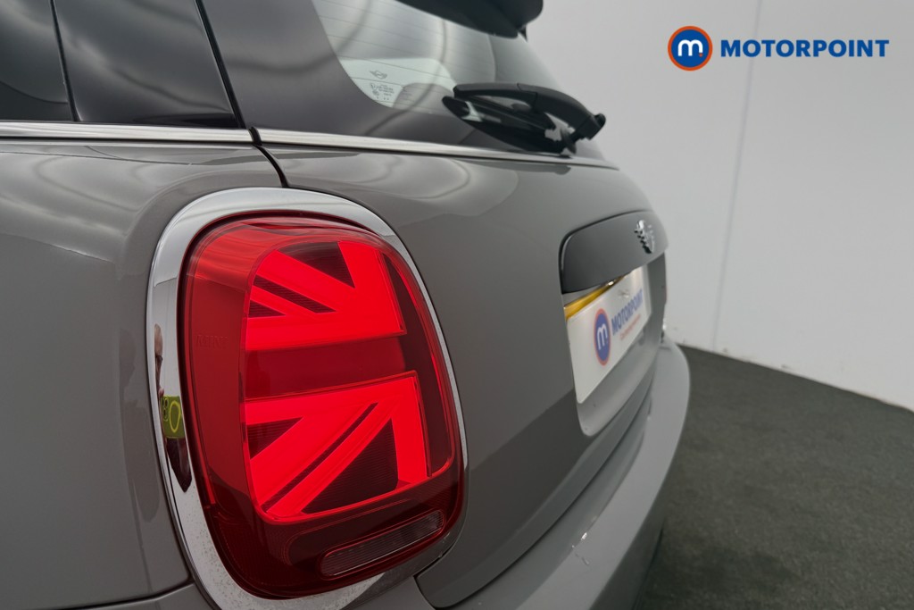 Mini Hatchback Cooper Classic Manual Petrol Hatchback - Stock Number (1586746) - 25th supplementary image