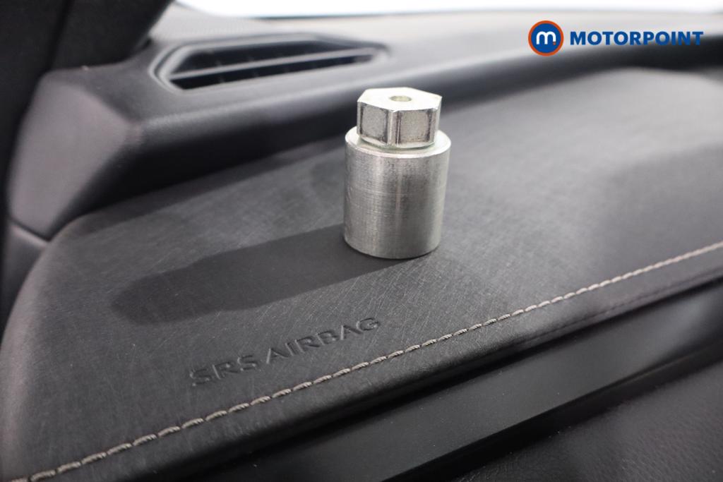 Lexus UX 300E 150Kw 54.3 Kwh 5Dr E-Cvt Premium Plus Pack Automatic Electric SUV - Stock Number (1586758) - 16th supplementary image