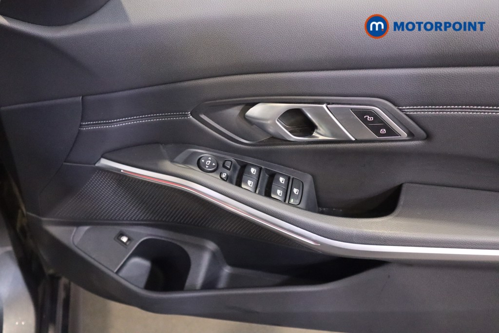 BMW 3 Series M Sport Automatic Petrol Plug-In Hybrid Saloon - Stock Number (1586791) - 9th supplementary image