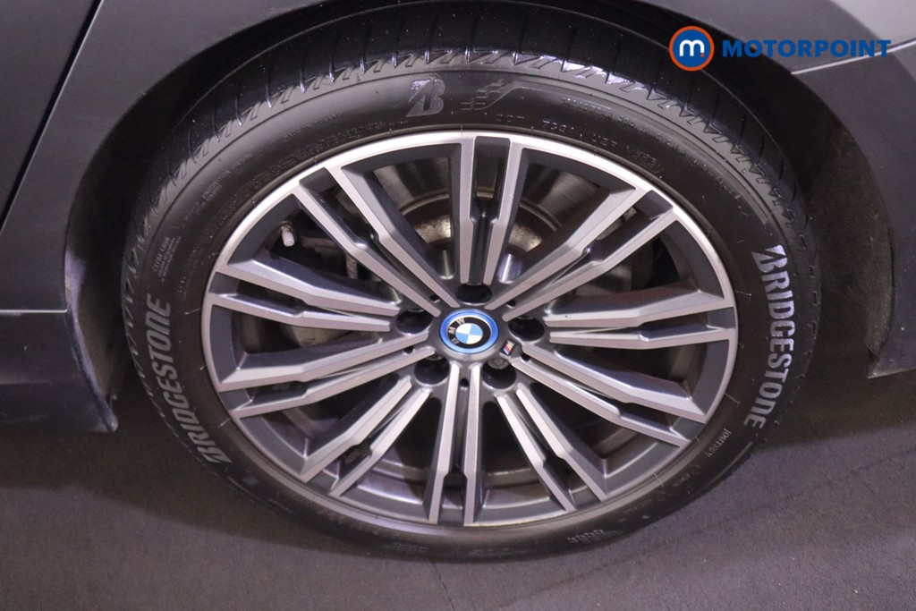 BMW 3 Series M Sport Automatic Petrol Plug-In Hybrid Saloon - Stock Number (1586791) - 23rd supplementary image