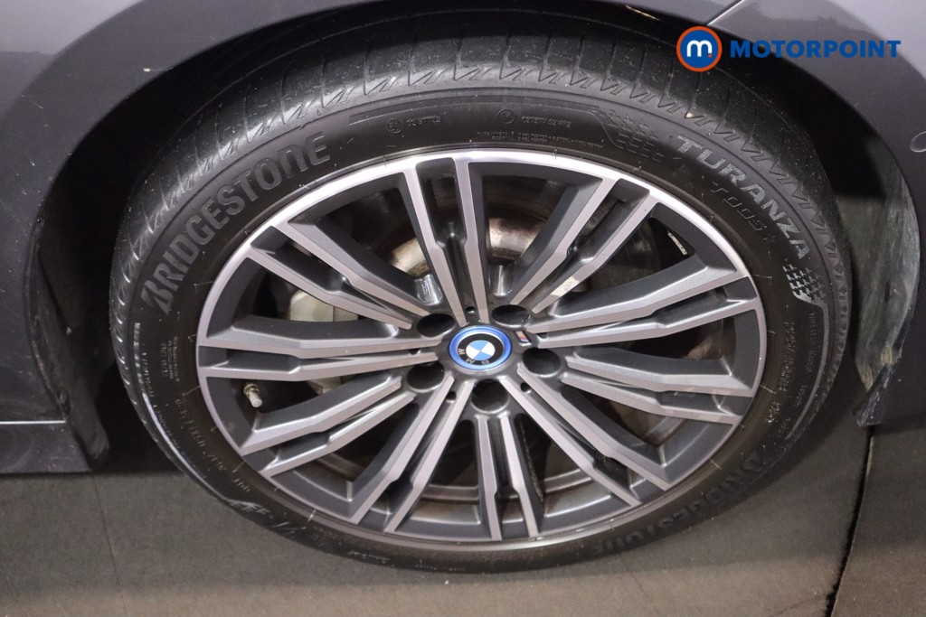 BMW 3 Series M Sport Automatic Petrol Plug-In Hybrid Saloon - Stock Number (1586791) - 25th supplementary image