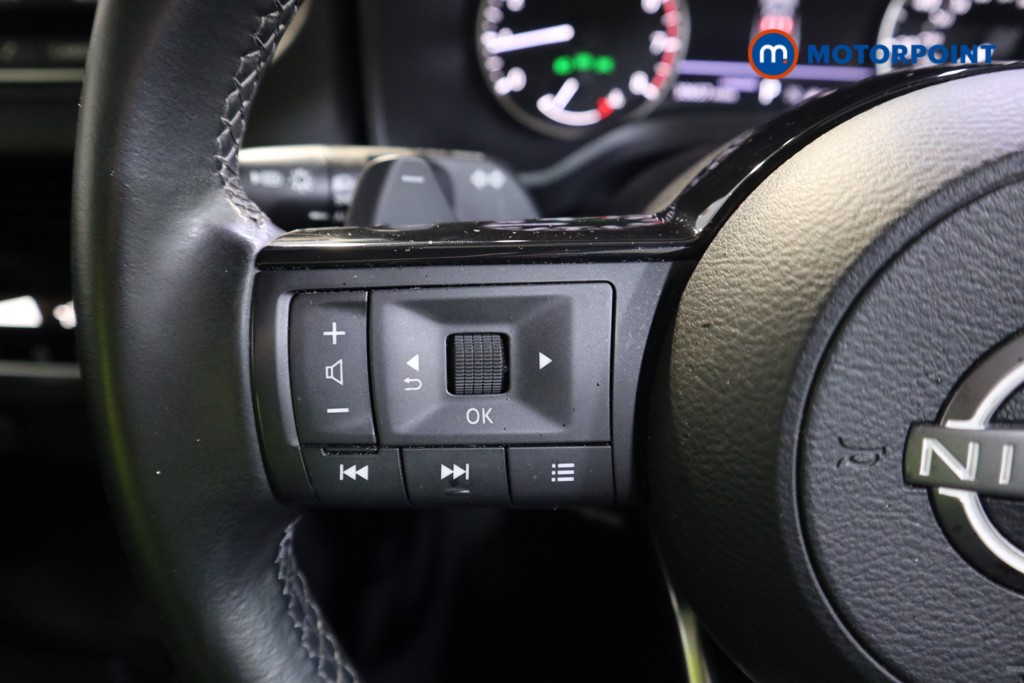 Nissan Qashqai Acenta Premium Automatic Petrol SUV - Stock Number (1586901) - 3rd supplementary image