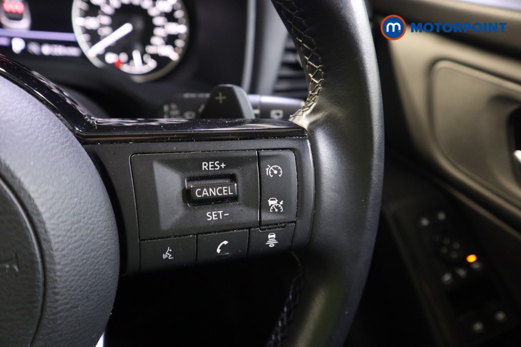Nissan Qashqai Acenta Premium Automatic Petrol SUV - Stock Number (1586901) - 4th supplementary image