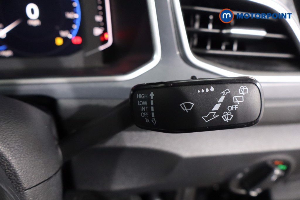Volkswagen T-Roc Style Manual Petrol SUV - Stock Number (1586939) - 19th supplementary image
