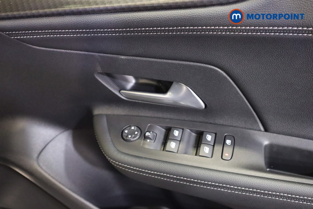 Vauxhall Mokka Ultimate Automatic Electric SUV - Stock Number (1587092) - 10th supplementary image