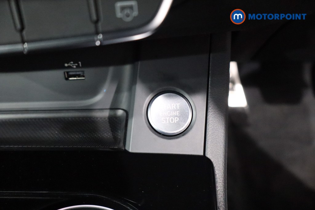 Audi A4 Black Edition Automatic Petrol Estate - Stock Number (1587101) - 13th supplementary image