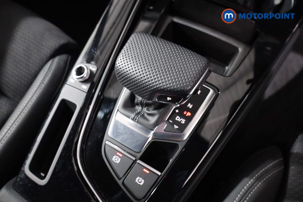 Audi A4 Black Edition Automatic Petrol Estate - Stock Number (1587101) - 14th supplementary image