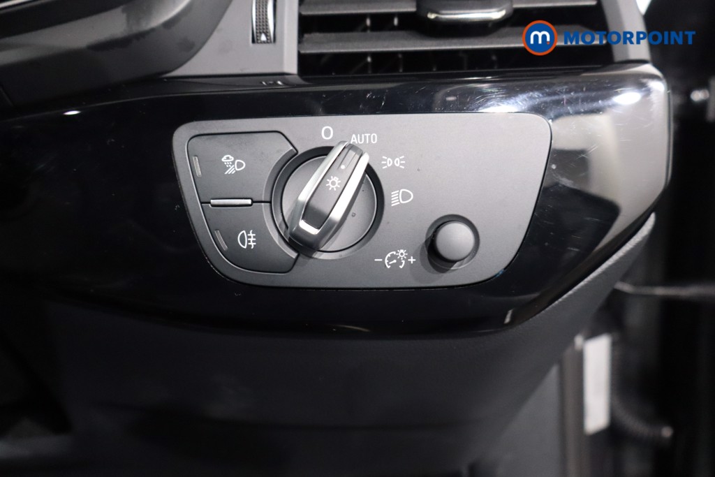 Audi A4 Black Edition Automatic Petrol Estate - Stock Number (1587101) - 25th supplementary image