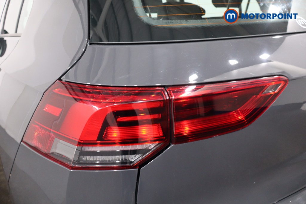 Volkswagen Golf Life Automatic Petrol Hatchback - Stock Number (1587370) - 33rd supplementary image