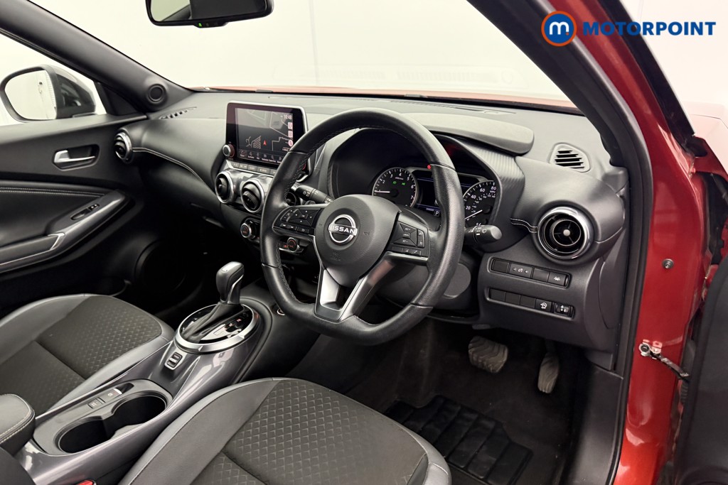 Nissan Juke N-Connecta Automatic Petrol SUV - Stock Number (1587630) - 3rd supplementary image