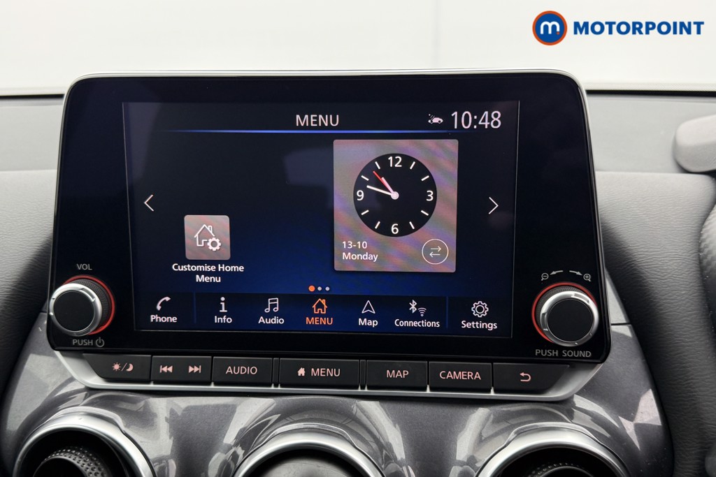 Nissan Juke N-Connecta Automatic Petrol SUV - Stock Number (1587630) - 9th supplementary image