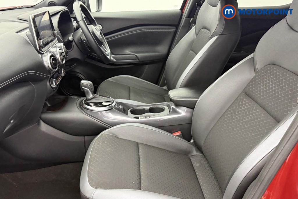 Nissan Juke N-Connecta Automatic Petrol SUV - Stock Number (1587630) - 21st supplementary image