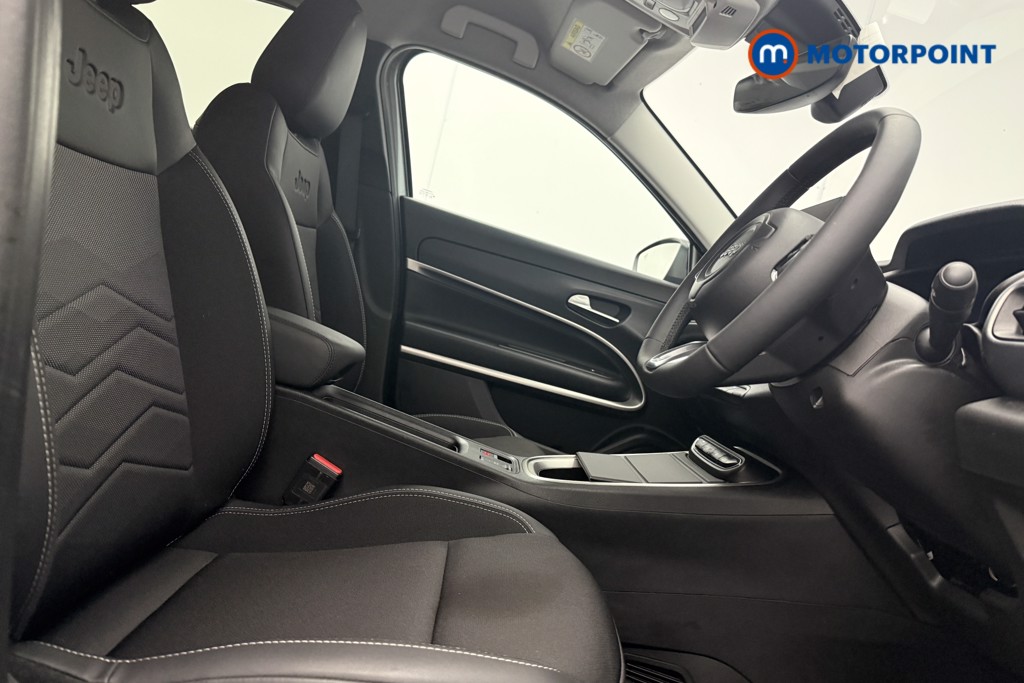 Jeep Avenger Summit Automatic Electric SUV - Stock Number (1587654) - 7th supplementary image