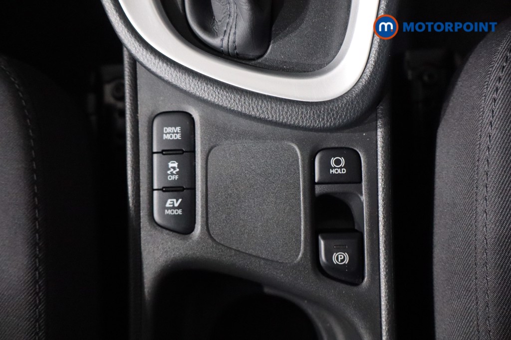 Toyota Yaris Cross Icon Automatic Petrol-Electric Hybrid Estate - Stock Number (1587667) - 16th supplementary image