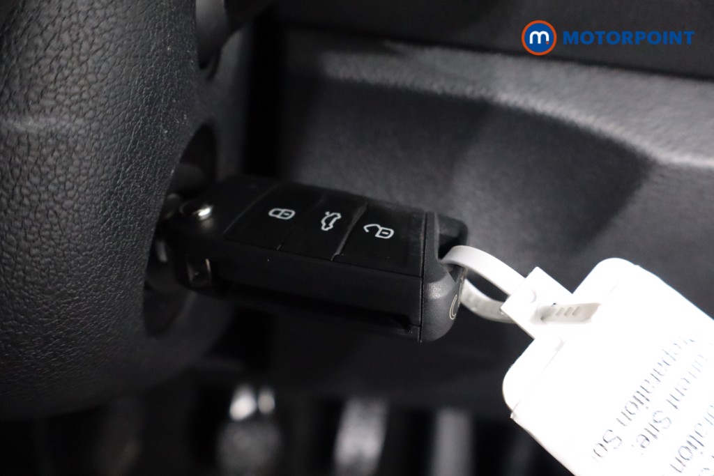 Volkswagen T-Roc Life Manual Petrol SUV - Stock Number (1588577) - 13th supplementary image