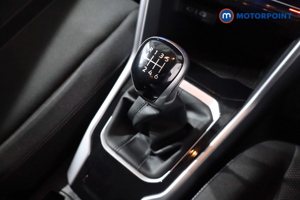 Volkswagen T-Roc Life Manual Petrol SUV - Stock Number (1588577) - 14th supplementary image