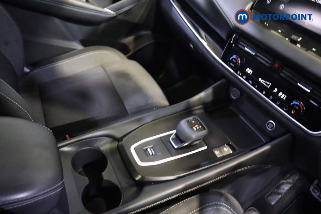 Nissan Qashqai N-Connecta Automatic Petrol SUV - Stock Number (1588711) - 7th supplementary image