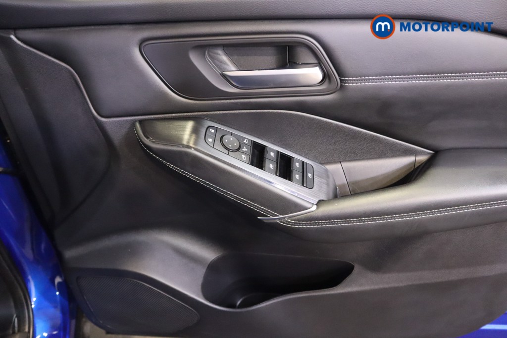 Nissan Qashqai N-Connecta Automatic Petrol SUV - Stock Number (1588711) - 9th supplementary image