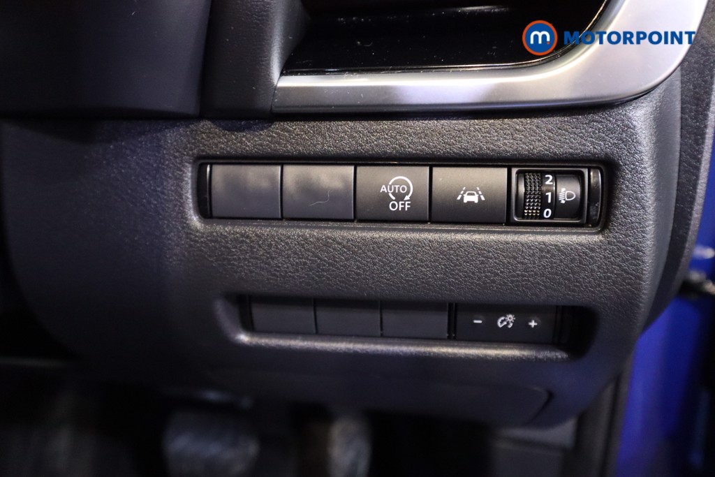 Nissan Qashqai N-Connecta Automatic Petrol SUV - Stock Number (1588711) - 12th supplementary image
